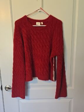 Cyrus Barbados Red Cable Fuzzy Crewneck Sweater. NWT